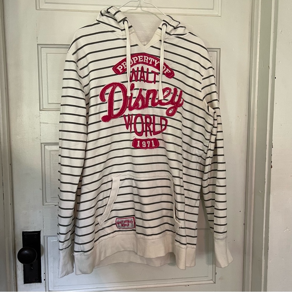 Walt Disney World embroidered hoodie sweatshirt